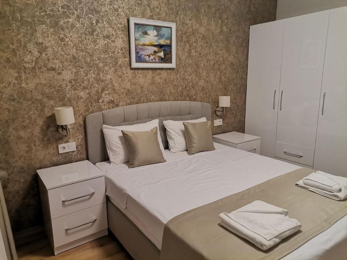 Family Boutique Residence-Free Parking 大特尔诺沃 外观 照片