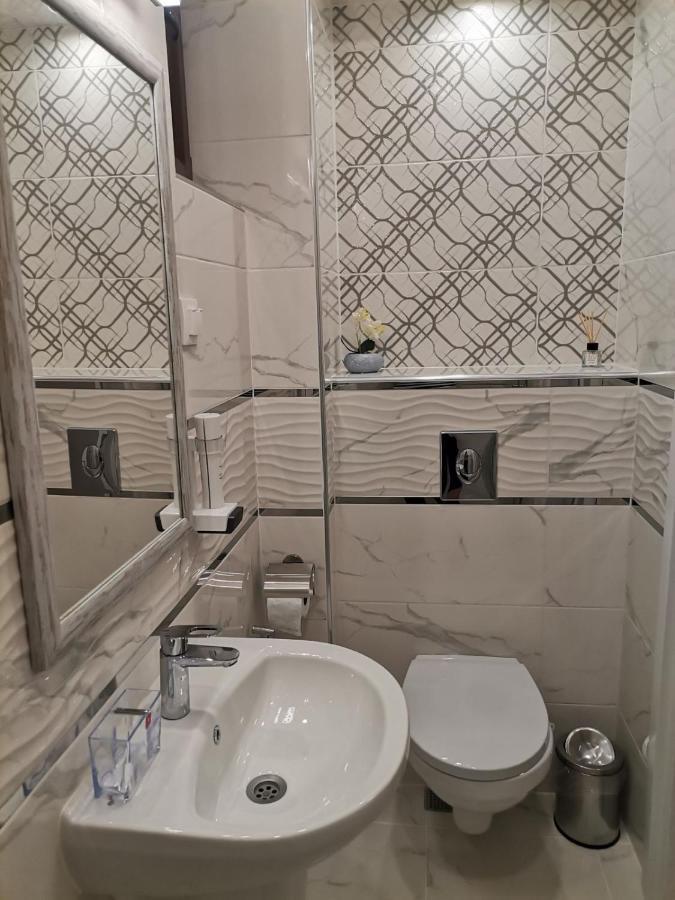 Family Boutique Residence-Free Parking 大特尔诺沃 外观 照片