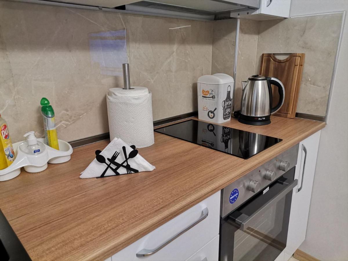 Family Boutique Residence-Free Parking 大特尔诺沃 外观 照片