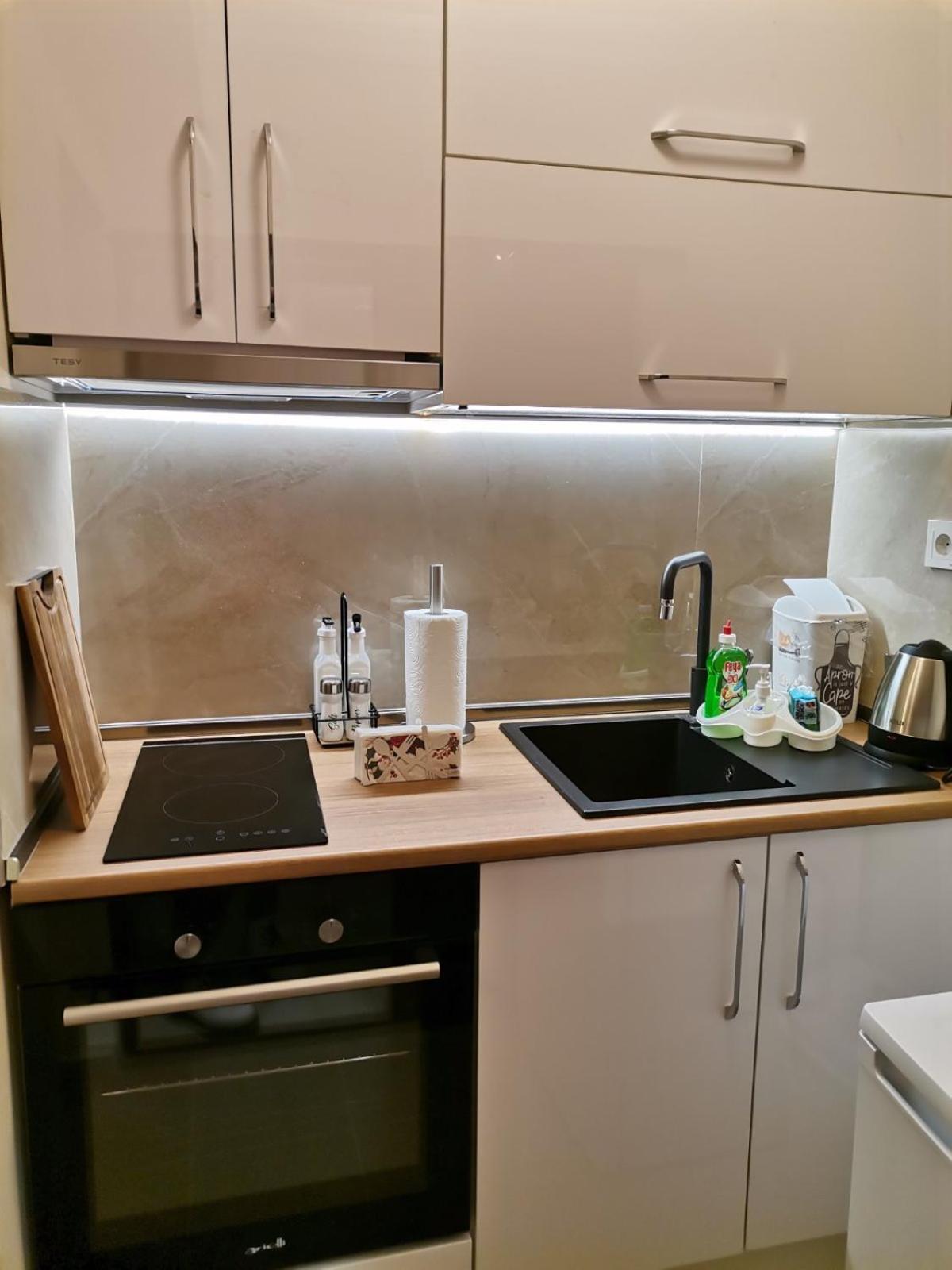 Family Boutique Residence-Free Parking 大特尔诺沃 外观 照片