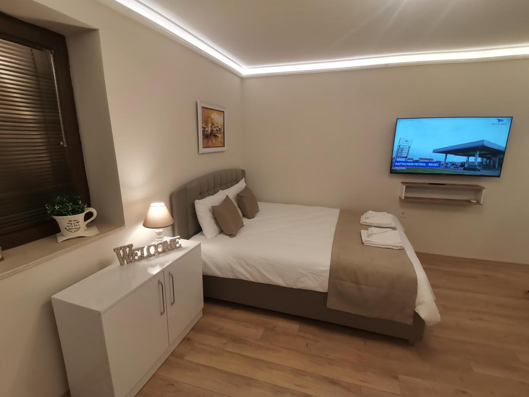 Family Boutique Residence-Free Parking 大特尔诺沃 外观 照片