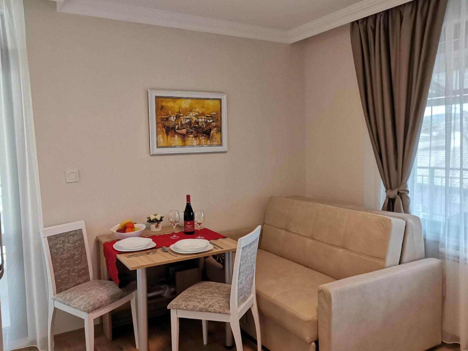 Family Boutique Residence-Free Parking 大特尔诺沃 外观 照片