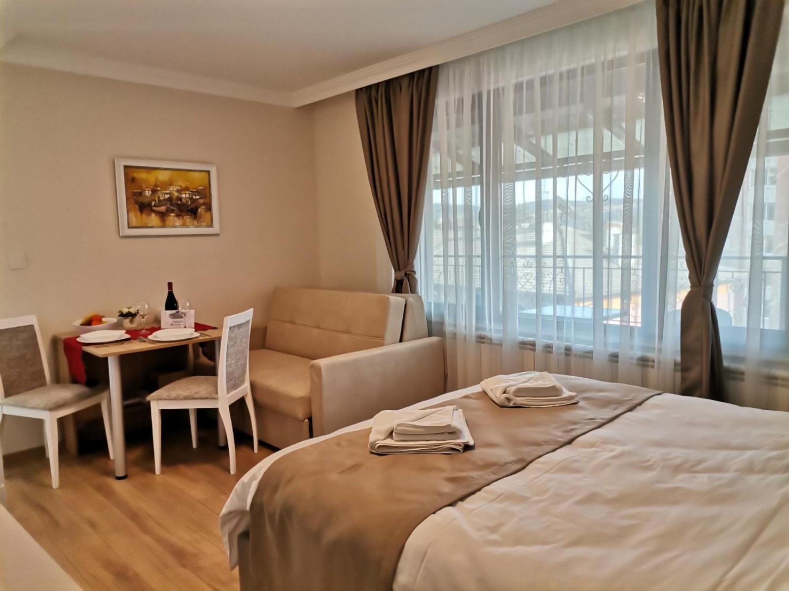 Family Boutique Residence-Free Parking 大特尔诺沃 外观 照片